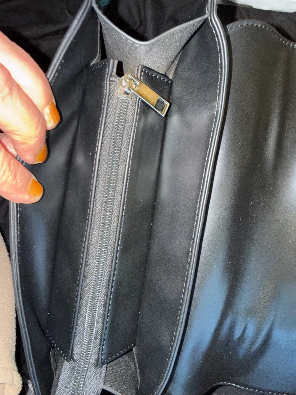 Classic Black Leather Briefcase with Metal Plate Accent